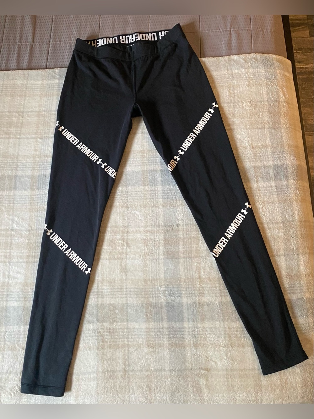 Women’s Under Armour Black Leggings with White Logo Tape Size Medium